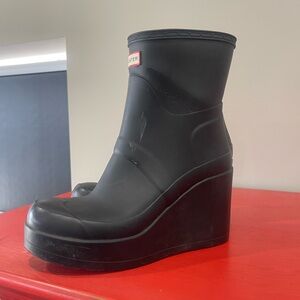 Hunter Black Women's Wedge Rain Boot